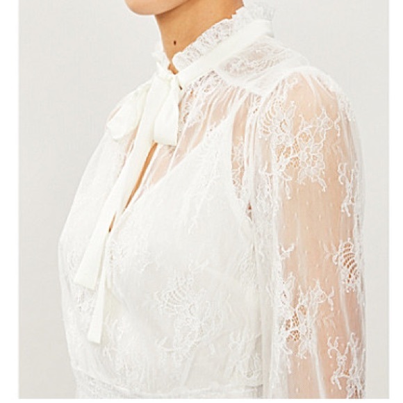 Maje Lani Frilled-collar Floral Lace Top In Ecru - Picture 4 of 6